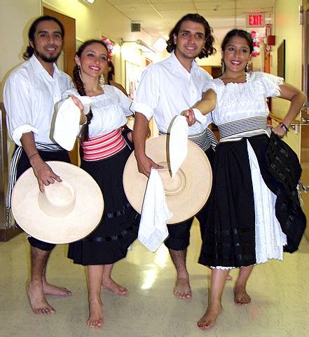 Imagenes De Trajes Tipicos De Bailes Tondero Peru Lo Nuestro Trajes T Picos Del Per Per
