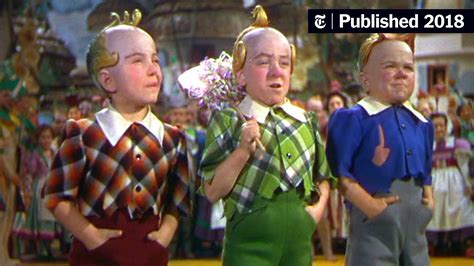 Jerry Maren Who Sang And Danced As A Munchkin In Oz Dies At 98 The
