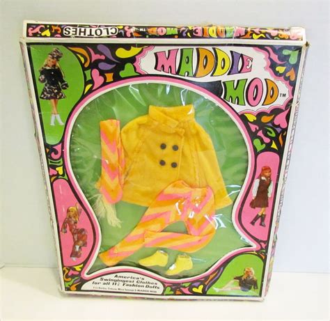 1970 Maddie Mod Fashions Snow Kissed Snowkissed 1756 Yellow Cape