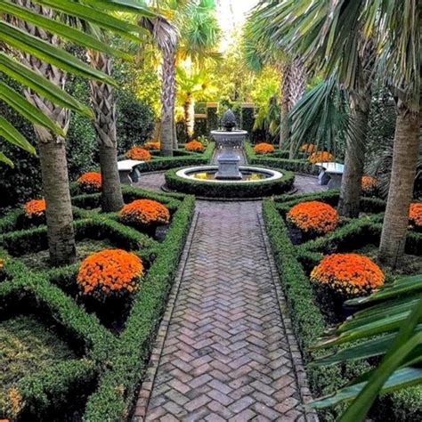 35 Beautiful Courtyard Garden Design Ideas Godiygocom Courtyard