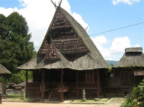 Orang batak zaman dulu so creative! Rumah Adat Batak | Arsitektur, Filosofi dan Ciri Khas