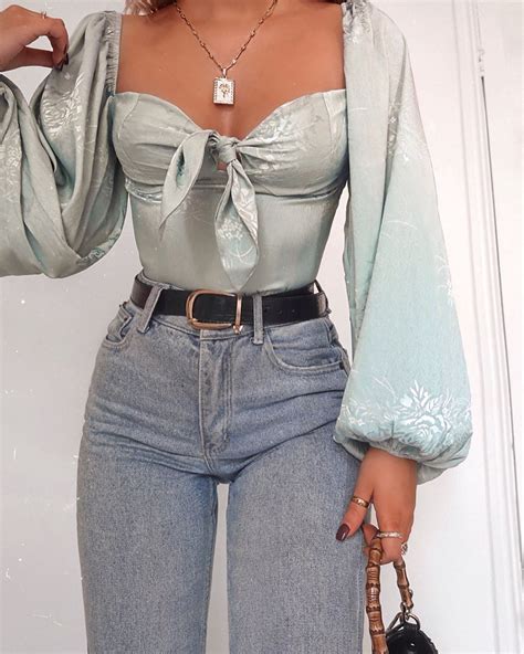 Perfect In Puff Sleeves 😍 How Gorgeous Does Our Green Puff Sleeve