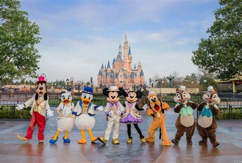 Shanghai Disney Resort Reveals Details On Character Outfits