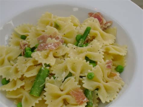 Farfalle With Asparagus Peas And Prosciutto Farfalle With A Flickr