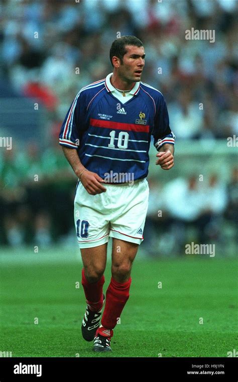Zinedine Zidane 1998 Fotografías E Imágenes De Alta Resolución Alamy