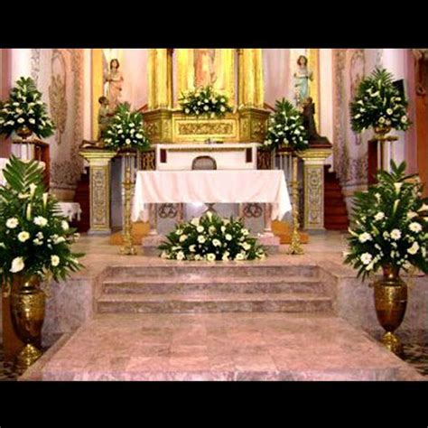 Arreglos Para El Altar Y Pasillo Church Wedding Flowers Cascading