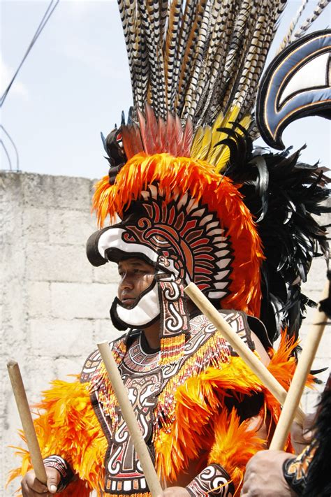 Guerrero águila Líder Guerrero Azteca Trajes De Danza Azteca Arte