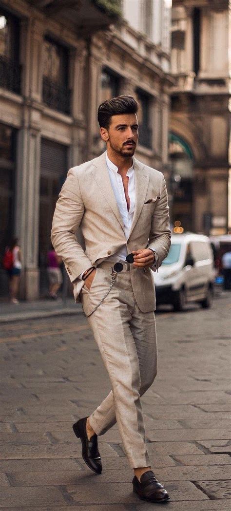 How To Style A Khaki Suit Correctly In 2020 Mens Pants Fashion