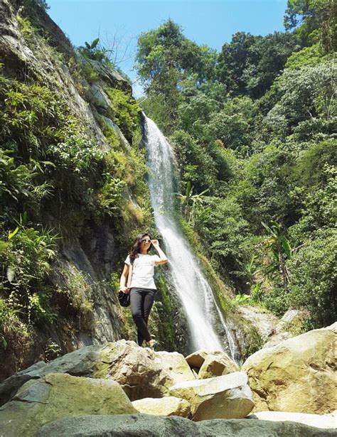 Hal tersebut dibuktikan masih sedikitnya wisatawan yang dikutip dari wikipedia menunjukkan bahwa air terjun curug cimahi ini memiliki tinggi sekitar 87 meter. Lokasi, Rute & Tiket Masuk "Curug Bandung" Wisata Air ...