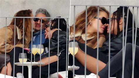 Taika Waititi Rita Ora And Tessa Thompsons Kissing Photos After Partying All Night Go Viral