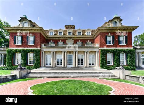 Old Westbury Gardens Long Island Hi Res Stock Photography And Images