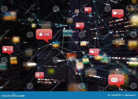 Het Netwerk Van Internet Van Een Stad Met Het Sociale Netwerkpictogram