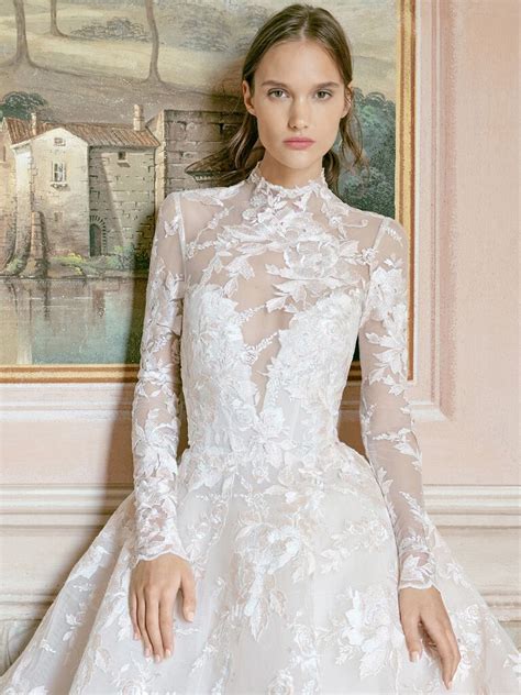 Monique Lhuillier Wedding Dresses From Fall 2020 Bridal Fashion Week