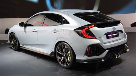 The 2017 civic comes standard with antilock disc brakes, stability and traction control, front airbags, front side. Honda Civic 2017 Price In Pakistan - Auto Car Update