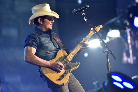 Brad Paisley On Drive In Concerts Its A Return To Life Ap News