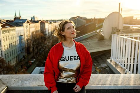 Anika Auweiler Veröffentlicht Ihre Neue Single Gerade Richtig Zum