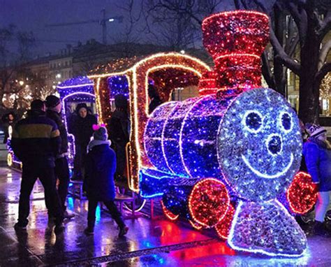 Outdoor Large Christmas Train Decoration For Sale Yandecor