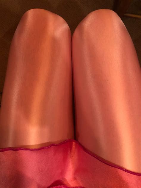 Wearing Shiny Pantyhose And Sexy High Heels 8 Pics Xhamster