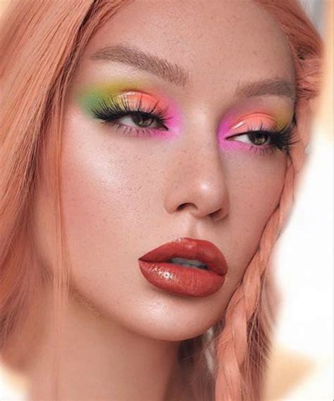 Instagram Makeup Trends To Try In Real Life Pastel Makeup Fashionisers©