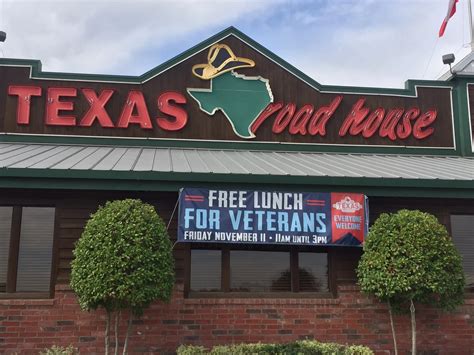 Restaurants Offering Free Meals For Vets On Veterans Day