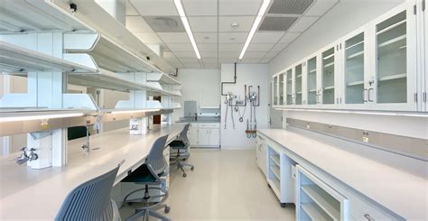 Northwest Corner Building 1300 Level Biological Sciences Lab Design