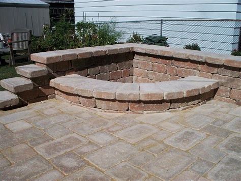 A Corner Fire Pit For People With Little Backyard Space Fire Pit