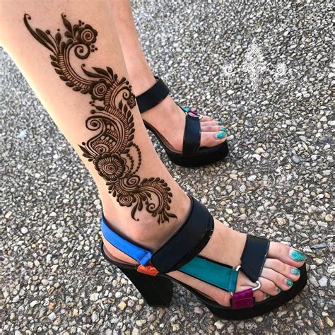 Details 85 Tattoo Mehndi Design For Leg Best Ineteachers