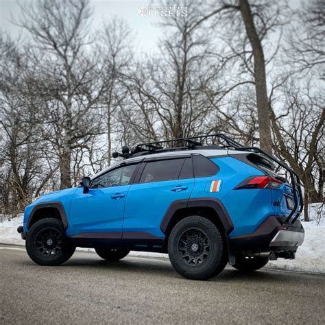 2019 Toyota Rav4 With 17x9 12 Anthem Off Road Liberty And 27565r17
