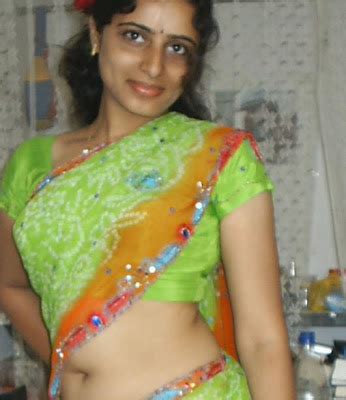 HOT Real Housewife Exposing In Green Saree Actress HOT Photos