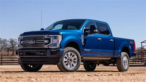 2022 Ford Super Duty Choosing The Right Trim Autotrader