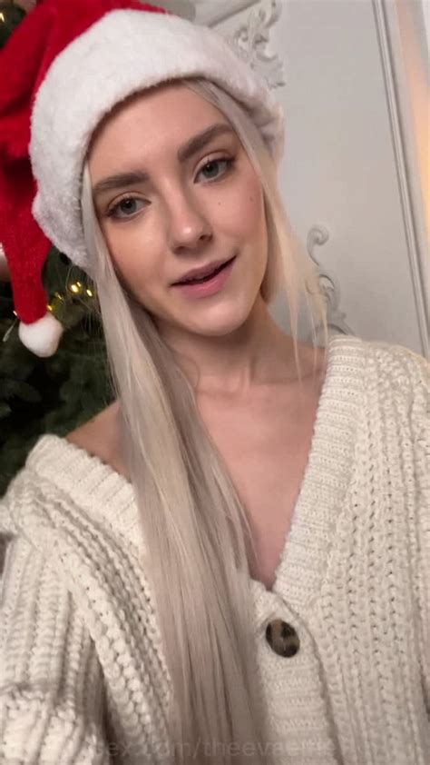 Eva Elfie Merry Christmas
