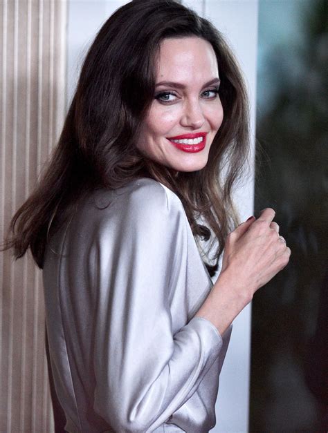 Angelina Jolie Photo 3531 Of 4430 Pics Wallpaper Photo 977526