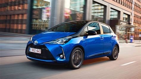 Toyota Yaris 15 Hybrid 5 Porte Active Prezzo E Scheda Tecnica