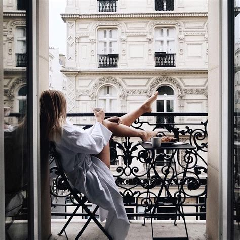 Womans Fashion Inspo Tumblr Fashionspeaks Parisian Balcony Parisian