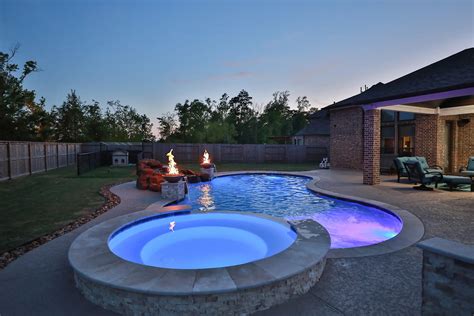 New Pool Freeform Design With Spa And Tanning Ledge Artistry Outdoors Artistry Outdoors
