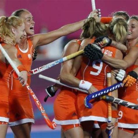 Dutch Ladies Hockey Team Won The Olympic Gold Medal Womens Field Hockey Field Hockey Hockey