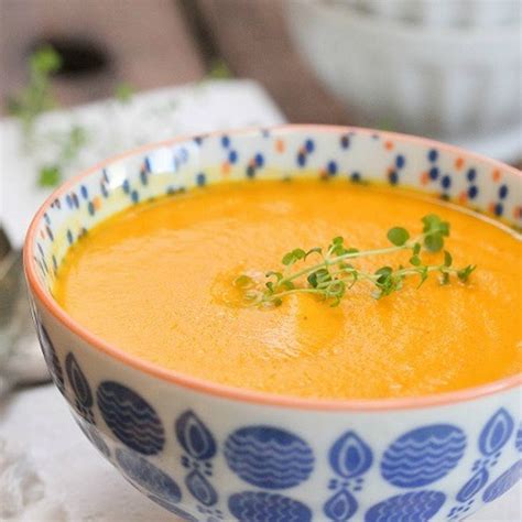 Simple Creamy Carrot Soup Recipe