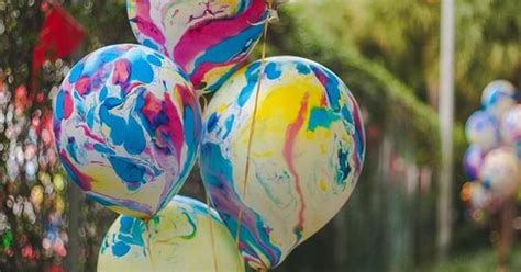 Love These Tie Dye Balloons At A Carnival Party Via Karaspartyideas