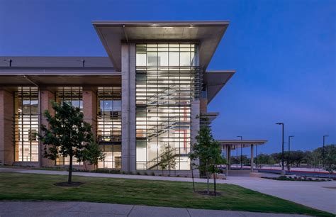 Newly Completed Science And Engineering Building Opens Utsa Today