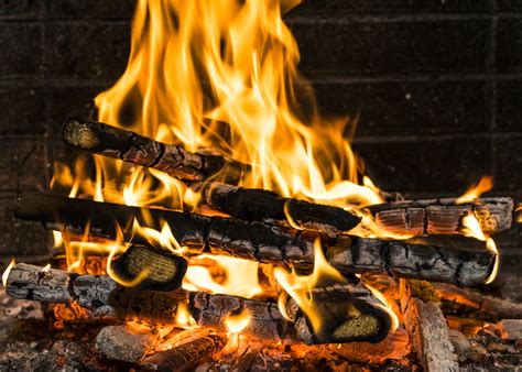 Best Tips For Burning Wood Chimney Master Dallas
