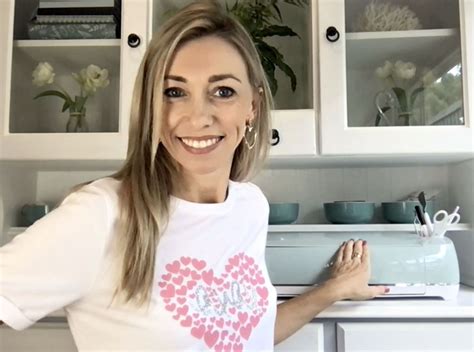 How To Make A Valentine’s Day T Shirt With Your Cricut Protect Luxury