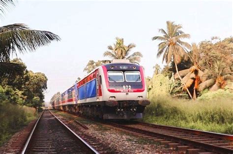 Colombo To Badulla Train Ride On Train No 1001 Denuwara Menike