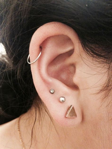Triple Lobe Cartilage Piercing Earings Piercings Minimalist Ear Piercings Pretty Ear Piercings