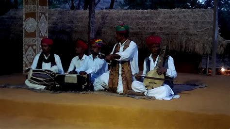 Padharo Mhare Desh Rajasthani Folk Song Youtube