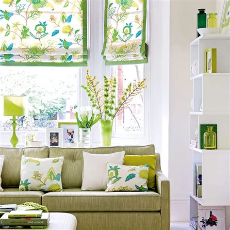 How To Dress A Bay Window Ways To Style Awkward Layouts With Blinds