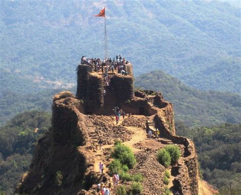 Pratapgad Fort Satara History Timings Information And Images