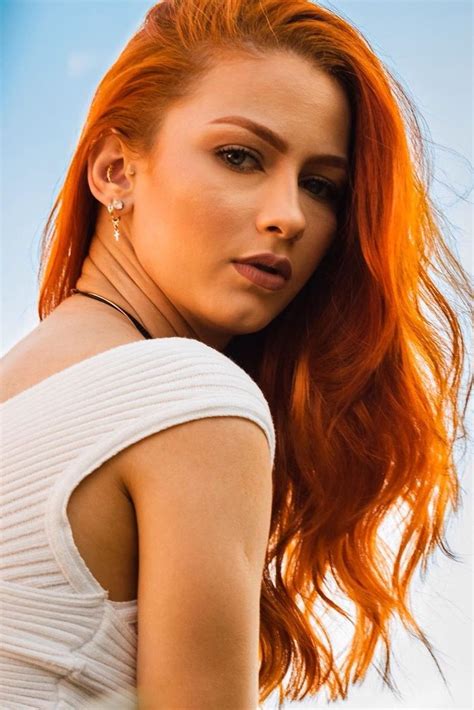 Pin By Dr Who On Redheads Gorgeous Women Redheads Beauty
