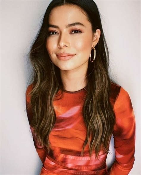 Pin By Lamont George On Miranda Cosgrove ️ In 2021 Miranda Cosgrove