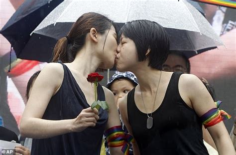 Taiwans Parliament Legalises Same Sex Marriage Becoming First In Asia To Do So Daily Mail Online