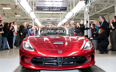 2013 Srt Viper Production Begins First Car Auctioned For Charity